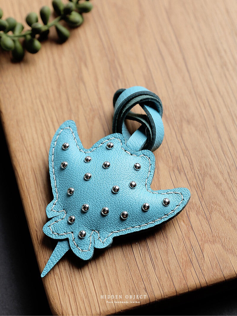 客製化15天出貨 魔魚鬼寶寶 包包掛飾 法國山羊皮 純手工縫製 鑰匙圈掛飾