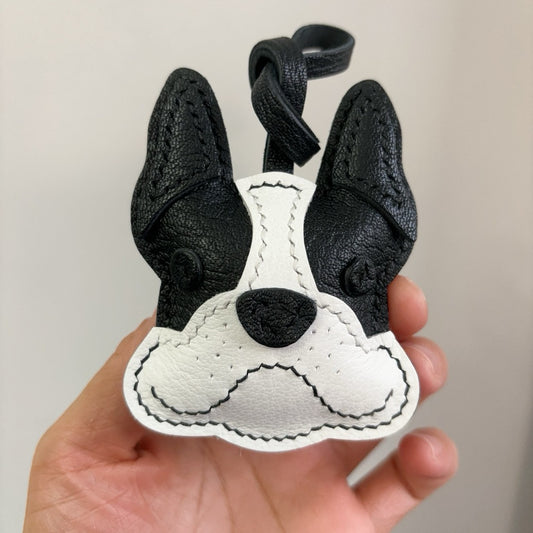 Customized delivery within 15 days. Cute first-layer genuine leather handmade leather goods French bulldog bag pendant jewelry genuine leather car key ring hanging chain black lanyard style